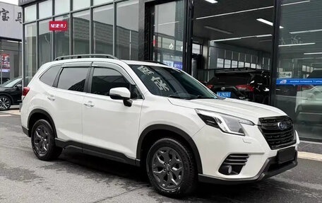 Subaru Forester, 2023 год, 3 000 001 рублей, 3 фотография