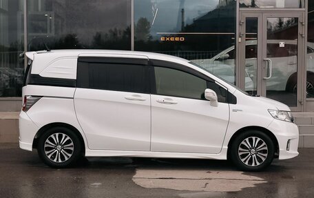 Honda Freed I, 2014 год, 1 155 000 рублей, 4 фотография