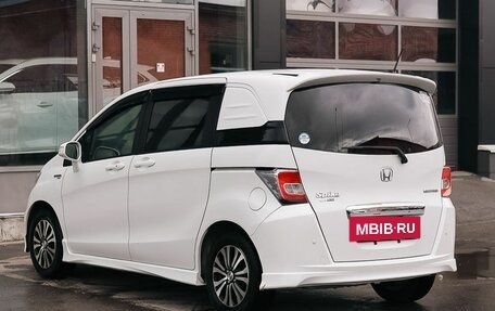 Honda Freed I, 2014 год, 1 155 000 рублей, 7 фотография