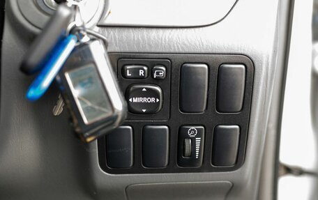 Toyota Land Cruiser Prado 120 рестайлинг, 2003 год, 1 630 000 рублей, 16 фотография