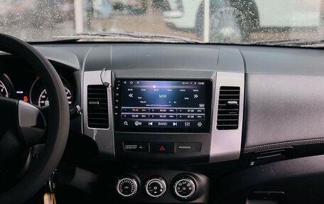 Mitsubishi Outlander III рестайлинг 3, 2010 год, 1 190 000 рублей, 14 фотография