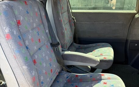 Mercedes-Benz V-Класс, 2003 год, 500 000 рублей, 8 фотография