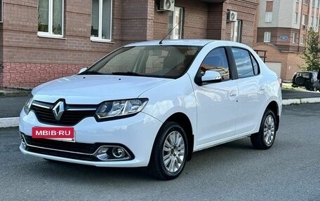 Renault Logan II, 2015 год, 545 000 рублей, 4 фотография