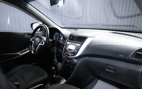 Hyundai Solaris II рестайлинг, 2012 год, 780 000 рублей, 18 фотография