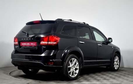 Dodge Journey I, 2011 год, 935 000 рублей, 5 фотография