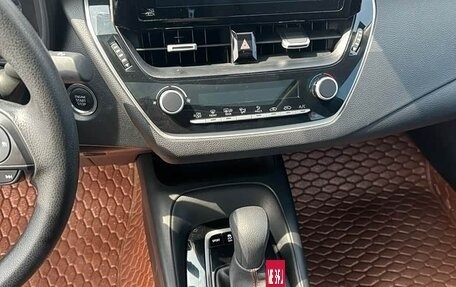 Toyota Corolla, 2021 год, 2 359 000 рублей, 10 фотография