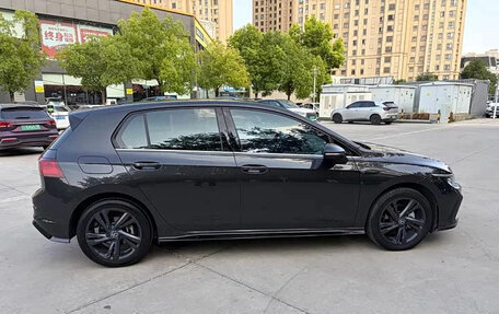 Volkswagen Golf VIII, 2023 год, 1 600 000 рублей, 4 фотография