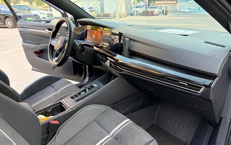 Volkswagen Golf VIII, 2023 год, 1 600 000 рублей, 12 фотография
