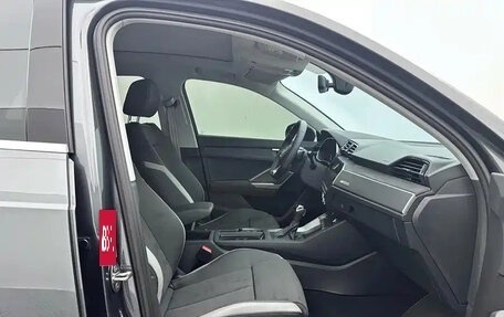 Audi Q3, 2023 год, 1 830 000 рублей, 10 фотография