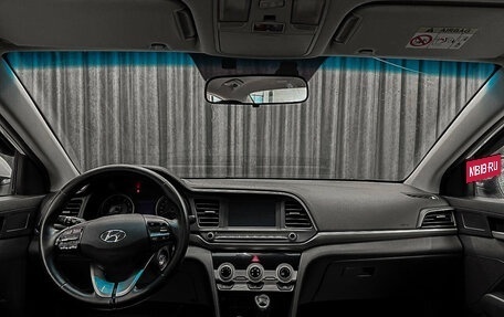Hyundai Elantra VI рестайлинг, 2019 год, 1 350 000 рублей, 11 фотография