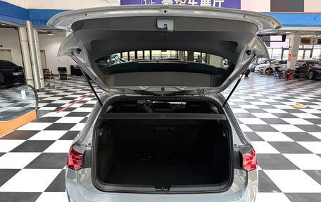 Volkswagen Golf VIII, 2023 год, 1 620 000 рублей, 17 фотография