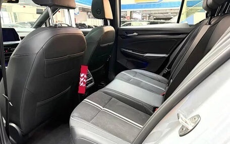 Volkswagen Golf VIII, 2023 год, 1 620 000 рублей, 16 фотография