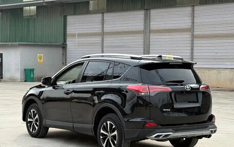 Toyota RAV4, 2018 год, 2 049 003 рублей, 4 фотография