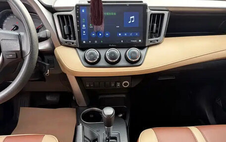Toyota RAV4, 2018 год, 2 049 003 рублей, 12 фотография