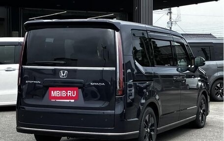Honda Stepwgn, 2023 год, 2 050 000 рублей, 4 фотография