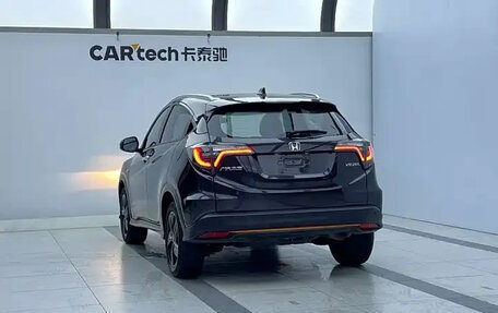 Honda Vezel, 2022 год, 1 274 400 рублей, 4 фотография