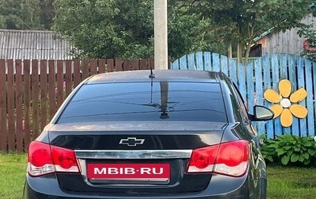 Chevrolet Cruze II, 2010 год, 450 000 рублей, 3 фотография