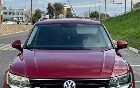 Volkswagen Tiguan II, 2017 год, 2 120 000 рублей, 2 фотография