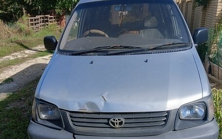 Toyota Lite Ace IV, 2001 год, 450 000 рублей, 1 фотография