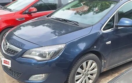 Opel Astra J, 2011 год, 600 000 рублей, 2 фотография