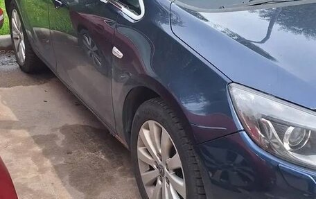 Opel Astra J, 2011 год, 600 000 рублей, 4 фотография