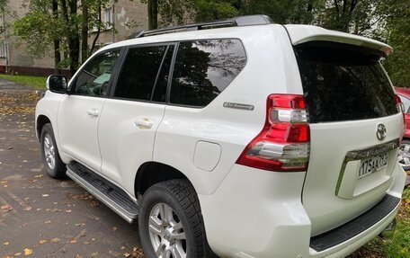 Toyota Land Cruiser Prado 150 рестайлинг 2, 2011 год, 2 950 000 рублей, 5 фотография