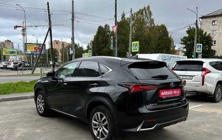 Lexus NX I, 2018 год, 3 000 000 рублей, 4 фотография