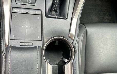 Lexus NX I, 2018 год, 3 000 000 рублей, 18 фотография