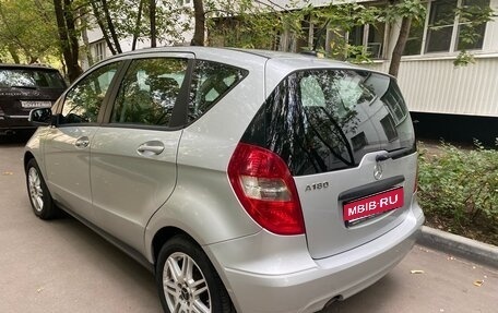 Mercedes-Benz A-Класс, 2012 год, 1 000 000 рублей, 1 фотография