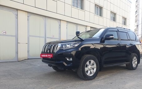 Toyota Land Cruiser Prado 150 рестайлинг 2, 2018 год, 4 150 000 рублей, 2 фотография