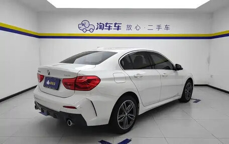 BMW 1 серия, 2023 год, 1 740 000 рублей, 3 фотография