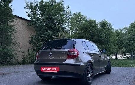 BMW 1 серия, 2006 год, 1 100 000 рублей, 10 фотография