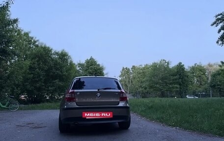 BMW 1 серия, 2006 год, 1 100 000 рублей, 9 фотография