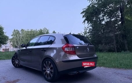 BMW 1 серия, 2006 год, 1 100 000 рублей, 8 фотография