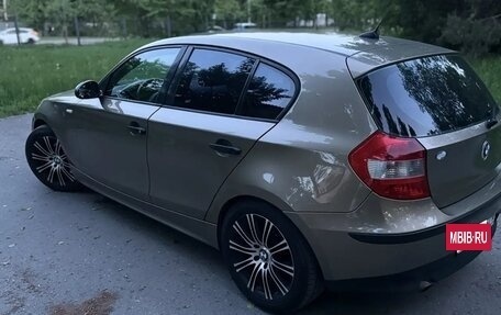BMW 1 серия, 2006 год, 1 100 000 рублей, 12 фотография