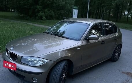 BMW 1 серия, 2006 год, 1 100 000 рублей, 17 фотография