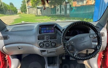 Toyota Raum I, 1998 год, 290 000 рублей, 4 фотография