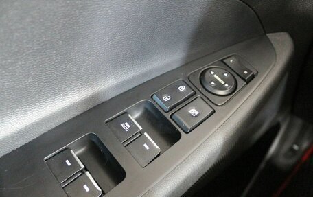 Hyundai Tucson III, 2019 год, 2 000 000 рублей, 13 фотография