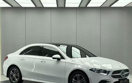 Mercedes-Benz A-Класс, 2022 год, 1 900 633 рублей, 3 фотография