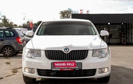 Skoda Superb III рестайлинг, 2012 год, 949 000 рублей, 3 фотография