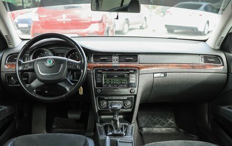 Skoda Superb III рестайлинг, 2012 год, 949 000 рублей, 12 фотография