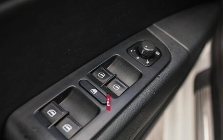 Skoda Superb III рестайлинг, 2012 год, 949 000 рублей, 24 фотография
