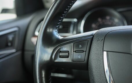 Skoda Superb III рестайлинг, 2012 год, 949 000 рублей, 25 фотография
