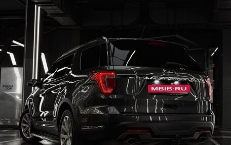 Ford Explorer VI, 2018 год, 3 299 000 рублей, 5 фотография