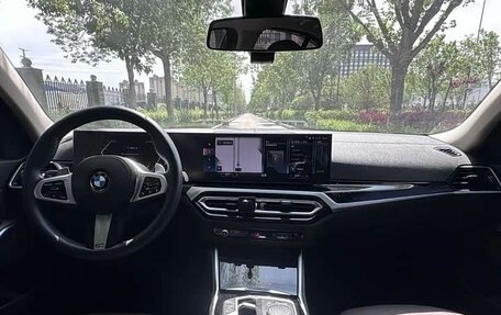 BMW 3 серия, 2023 год, 3 340 000 рублей, 8 фотография