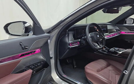 BMW 7 серия, 2025 год, 14 700 000 рублей, 10 фотография