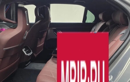 BMW 7 серия, 2025 год, 14 700 000 рублей, 19 фотография