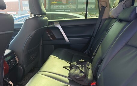 Toyota Land Cruiser Prado 150 рестайлинг 2, 2014 год, 3 400 000 рублей, 20 фотография
