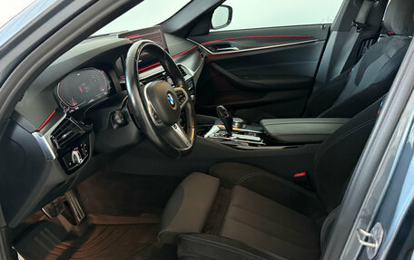 BMW 5 серия, 2021 год, 5 990 000 рублей, 6 фотография