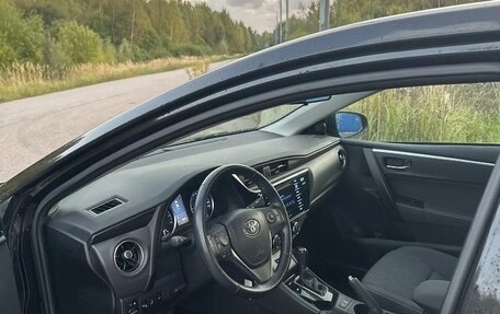Toyota Corolla, 2017 год, 1 680 000 рублей, 10 фотография